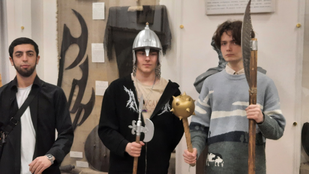 В музее